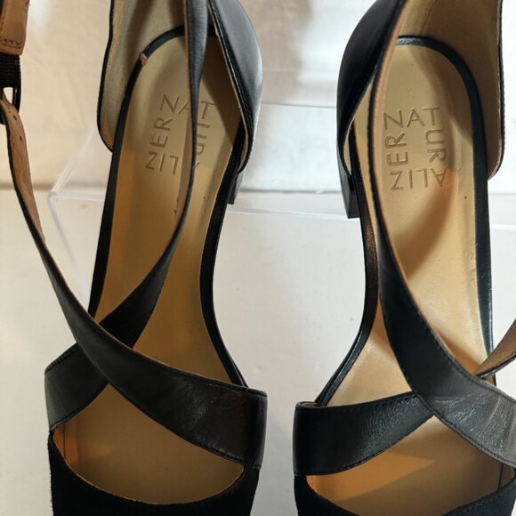 Naturalizer Women's Black Blakely Sandals Size 8.5 Ankle Strap 1" Block Heel Buc - Picture 8 of 13